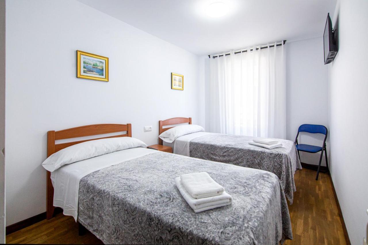 Yani'S Hospedaje Pension 1 Estrella Arriondas Kültér fotó