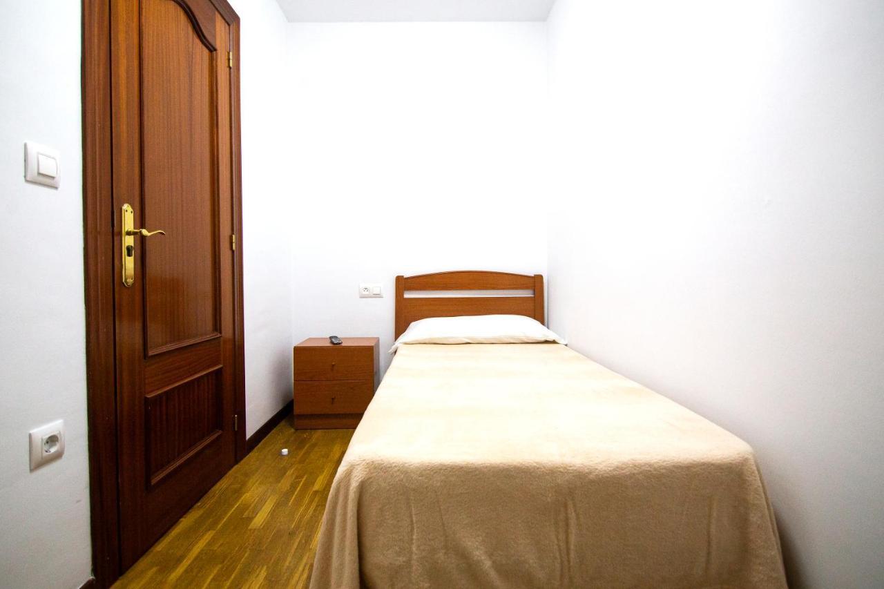 Yani'S Hospedaje Pension 1 Estrella Arriondas Kültér fotó